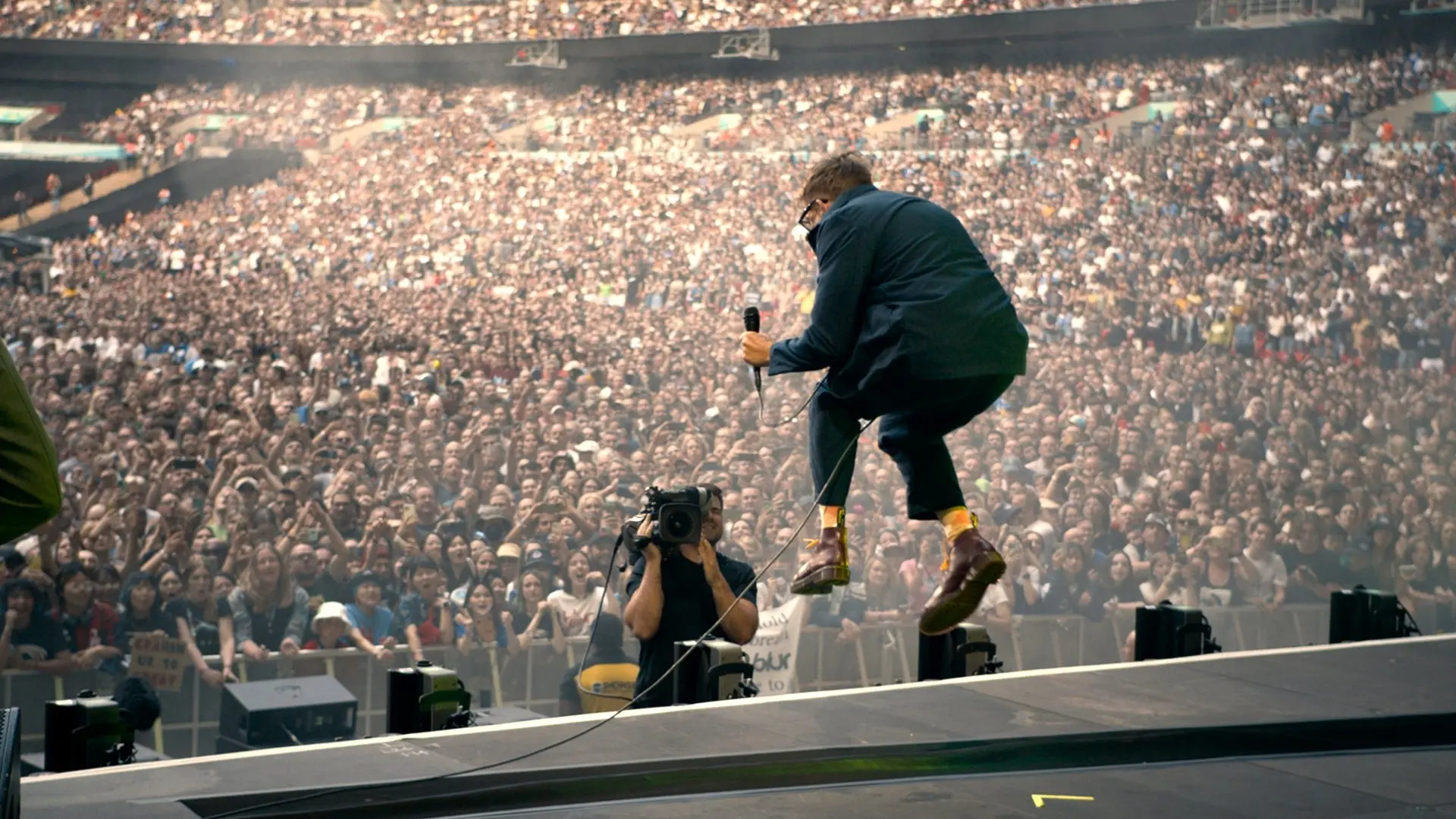 blur: Live at Wembley Stadium backdrop