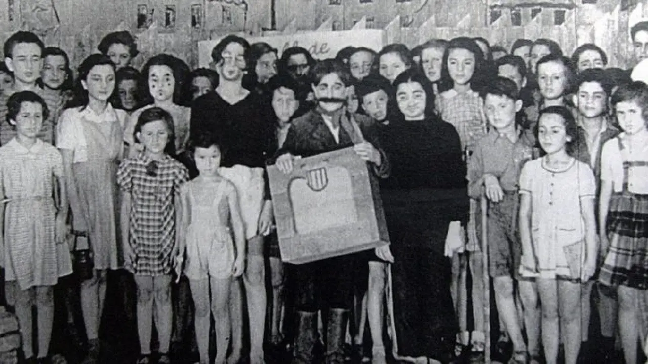 Les Enfants de Terezin et le Monstre à Moustache backdrop