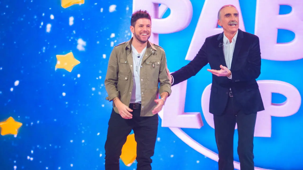 Menuda noche backdrop