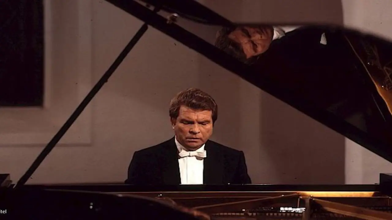 Emil Gilels Recital backdrop