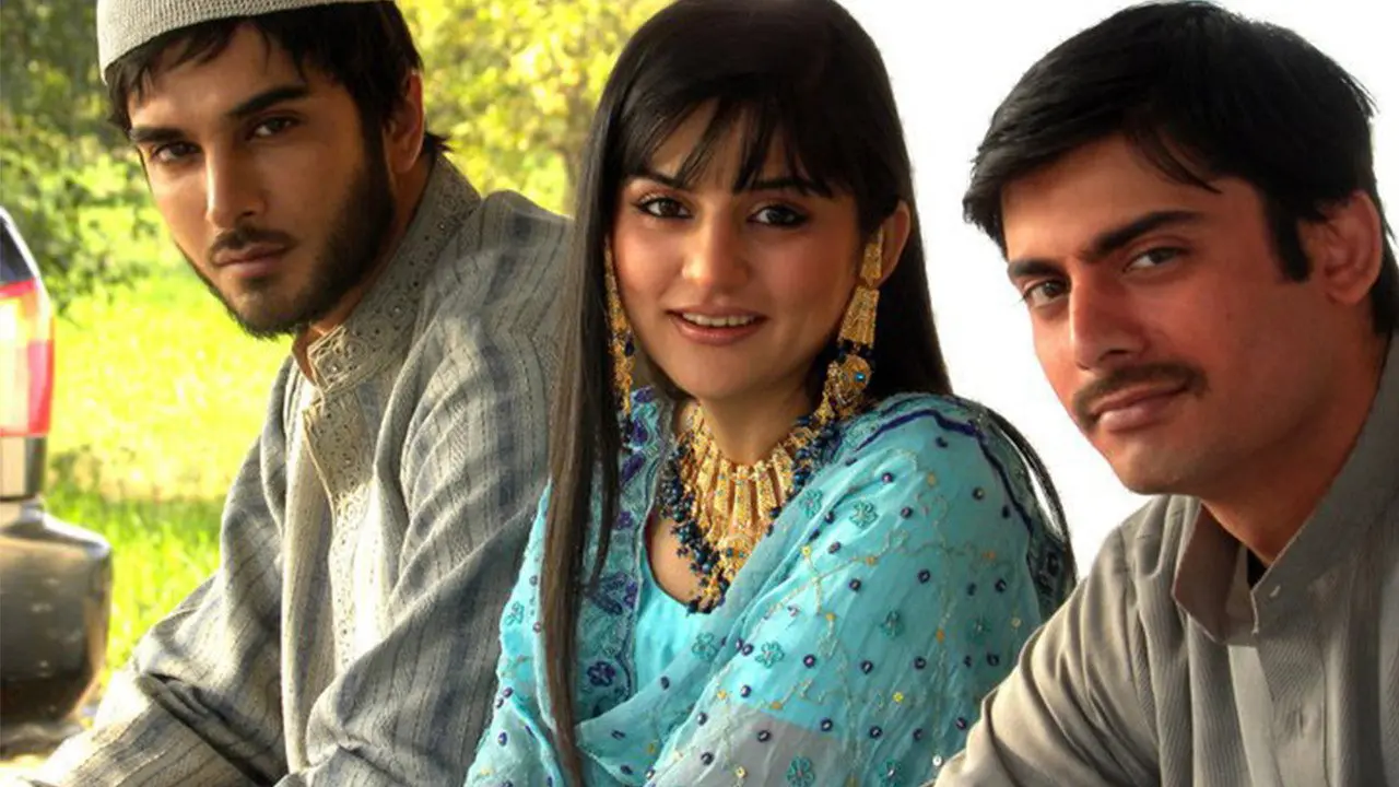 Akbari Asghari backdrop