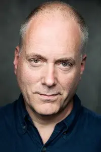 Simon Treves