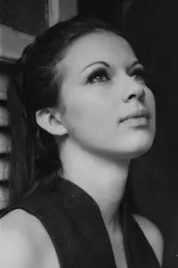 Neila Tavares