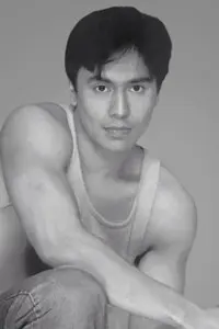 Lee Robin Salazar