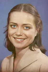 Cristina Mullins