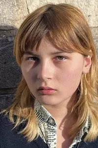 Luna Ho Poumey