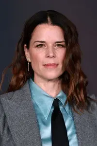 Neve Campbell