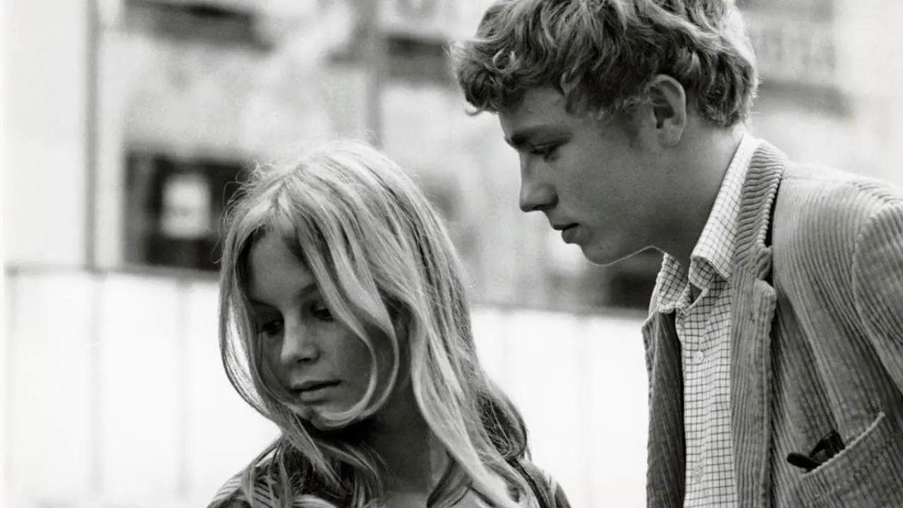 Stine and the boys backdrop