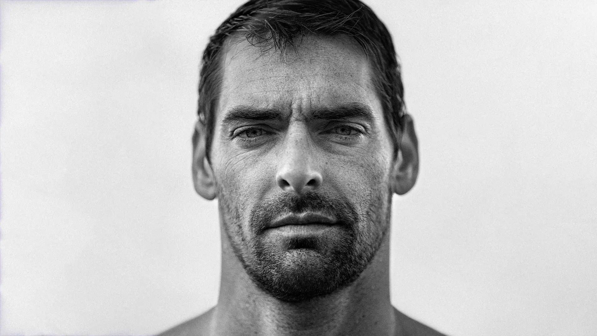 STRoNG, aussi forts que fragiles backdrop