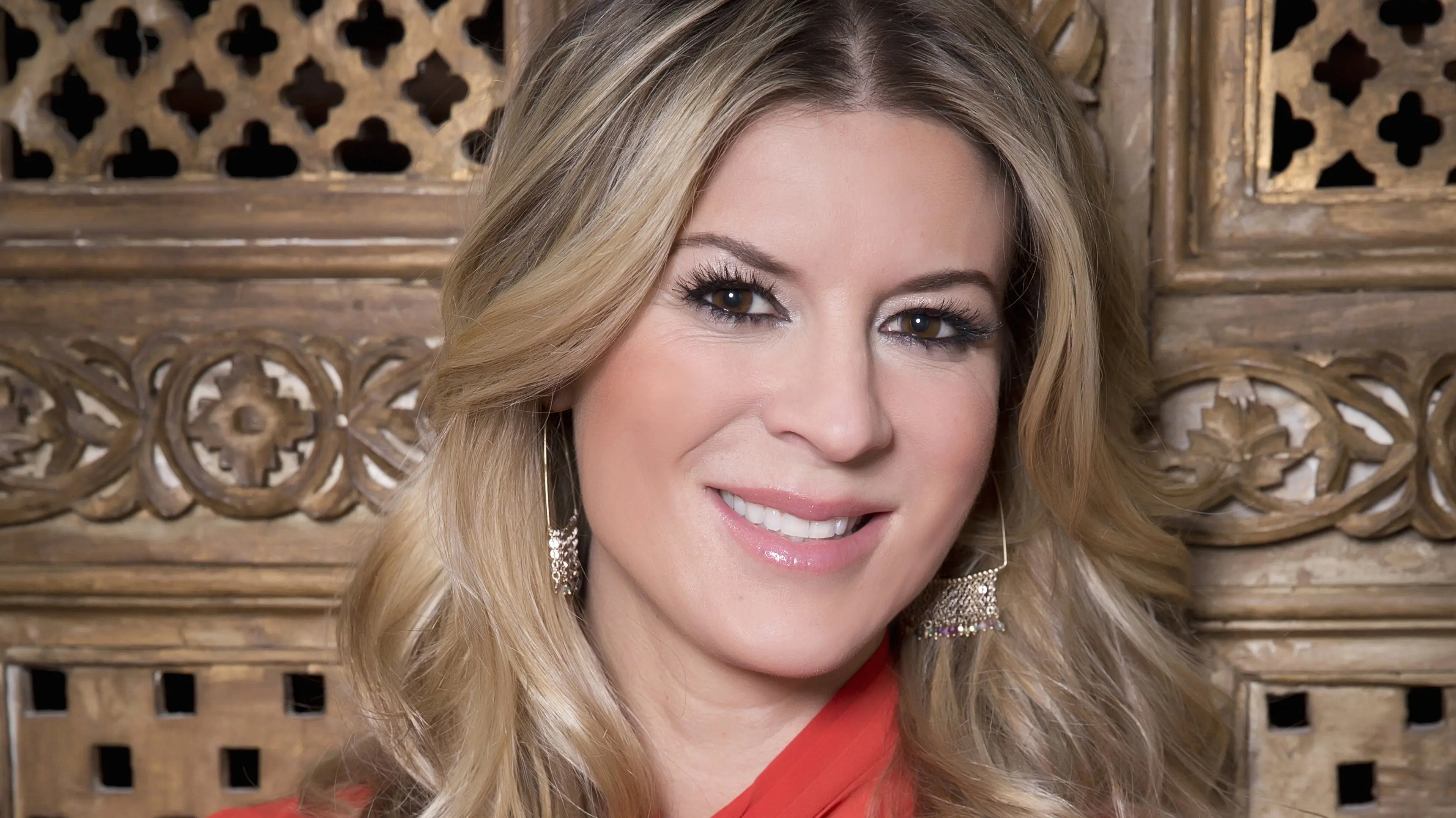 Party V.I.P. backdrop