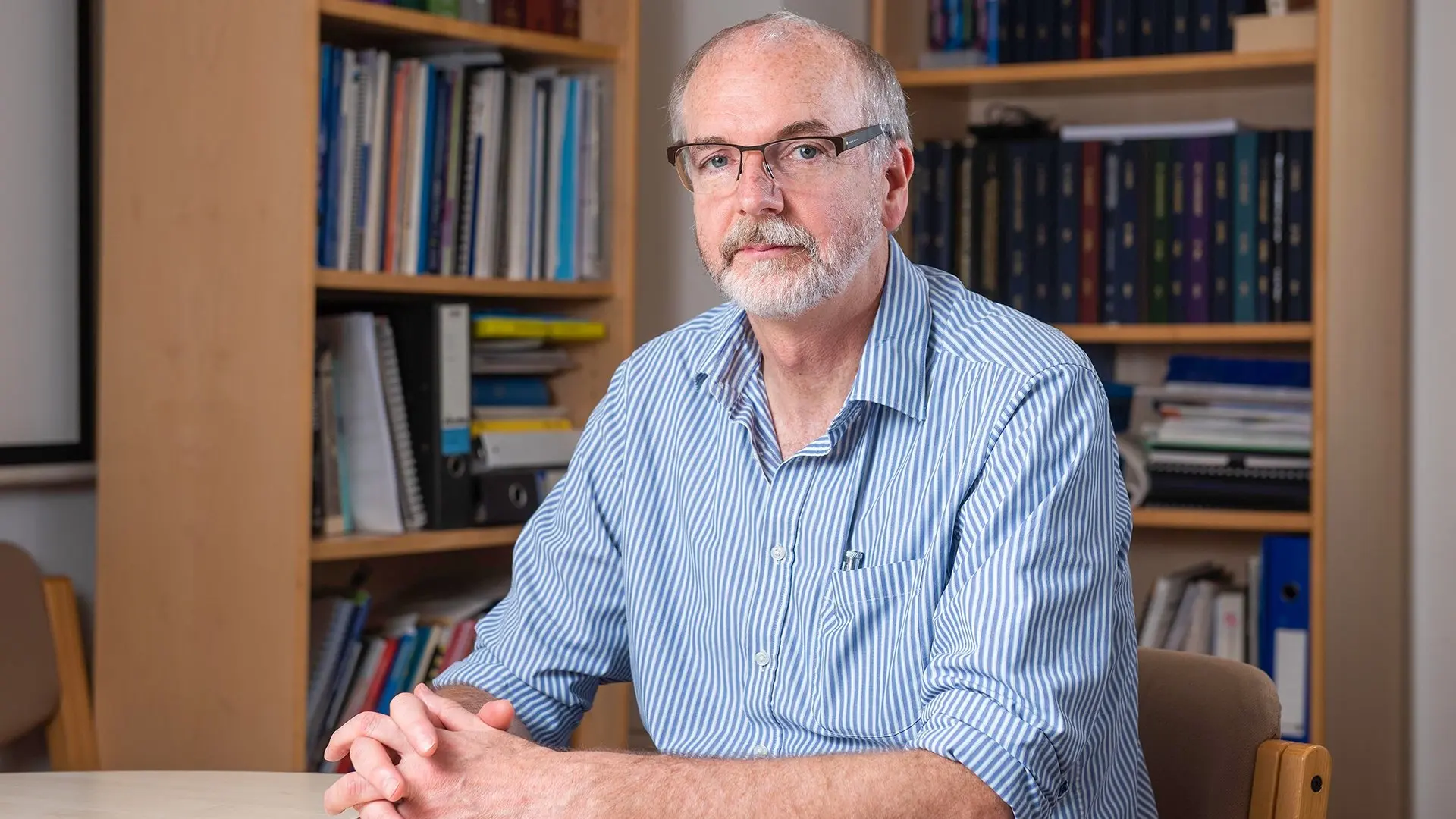 Race Against the Virus: Hunt for a Vaccine backdrop