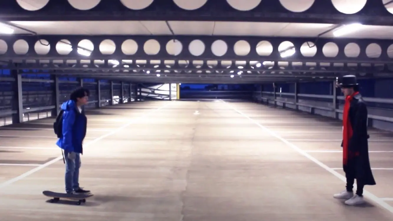 Scarf Swing backdrop